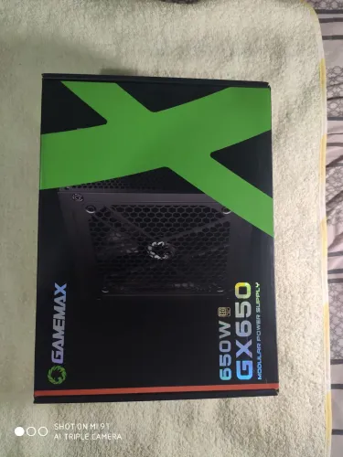 Fonte GameMax 650W - Usado