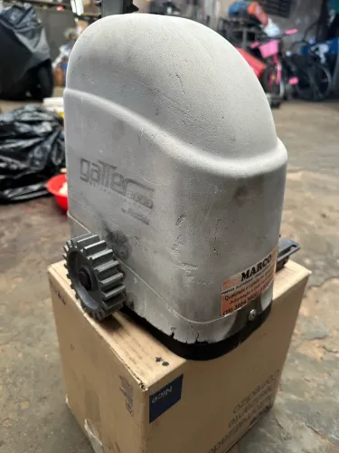 Motor de portão peccinin.
