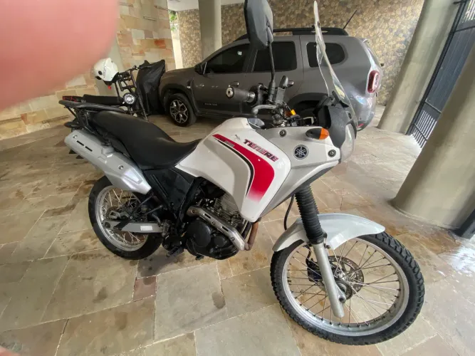 Tenere 250 excelente motocicleta