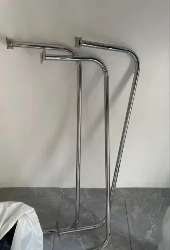 Arara de parede cromada 1 metro e meio 