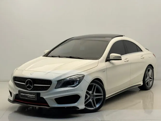 Mercedes-Benz CLA-250 Sport 4matic 2.0 16V 211cv Aut. 2015