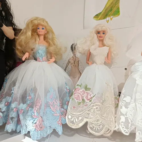 Vestidos para bonecas tipo barbies