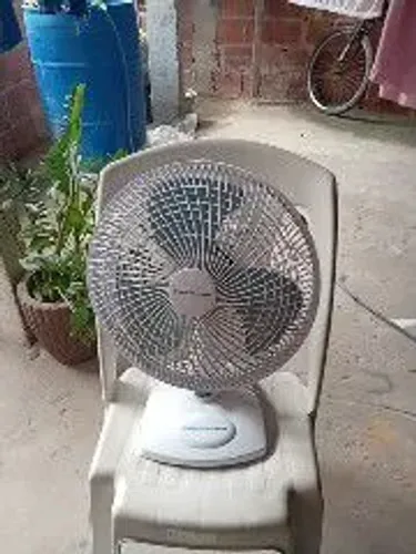 Ventilador de mesa mondial 30 cm tensão de 127v