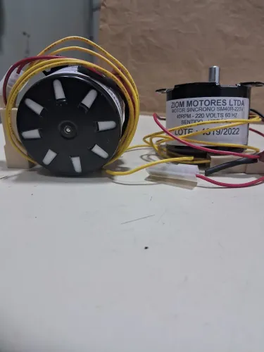 Motor sincronoSM40R-220v sentido horário