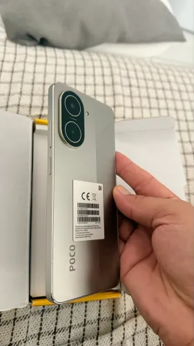 Vendo Celular Poco C71 64 gb gold