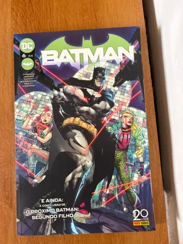 Hq batman 6/64 (2022)