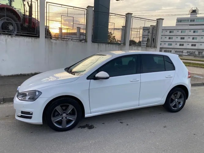Volkswagen Golf Highline 1.4 TSI 140cv Aut. 2014