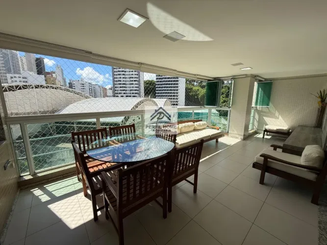 Apartamento Mobiliado para Locação em Salvador, Barra, 4 dormitórios, 1 suíte, 2 banheiros