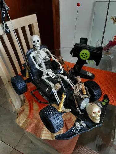 Carrinho de controle remoto 