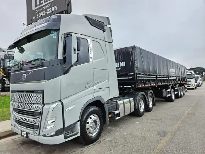 Volvo FH 540 6x4 bug Leve Globetrotter Ano 2024 Suspensão Mola  4 Eixo Facchini Ano26 14mt