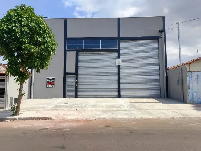 GALPÃO NOVO RUA PANGANI JARDIM EUROPA ( PRIMEIRA LOCAÇÃO ) ÁREA DE 345 METROS QUADRADOS