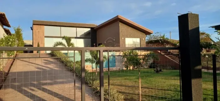 Casa mobiliada à venda, 3 quartos, 250m2 construção, Condomínio Terras da Barra, Mendonça/