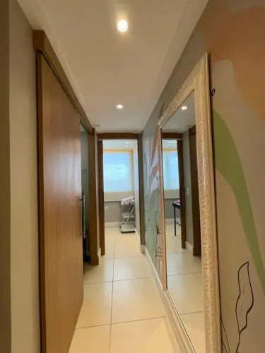 Vendo Sala comercial no Parque Office - Andar alto - Bem localizado