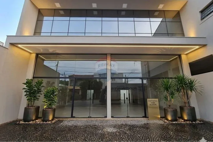 Barracão Comercial para Locação no Centro de Capivari Amplo, Novo e em Localização Estrat