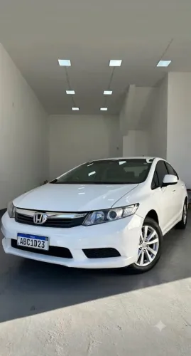 Honda Civic Sedan LXS 1.8/1.8 Flex 16V Aut. 4P 2014