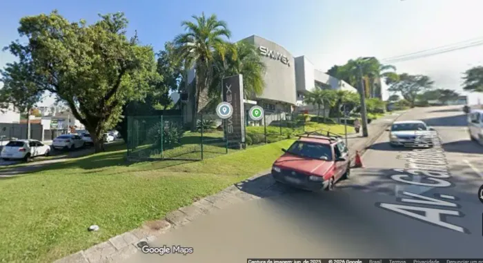TERRENO com 620m² na esquina da Academia Swimex com 2 frentes (Candido Hartmann e Francisc