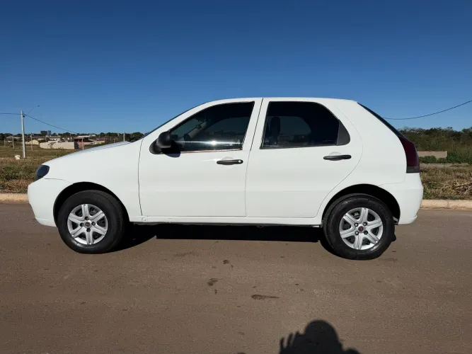 Fiat Palio Celebration 1.0 Fire Flex 8V 4P 2015