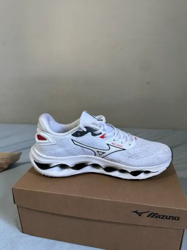 Tênis mizuno