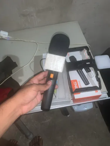 Microfone para reportagem de celular