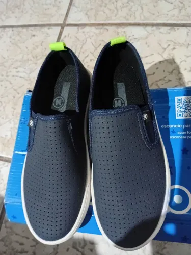 Sapato da marca molekinho usado apenas uma vez
