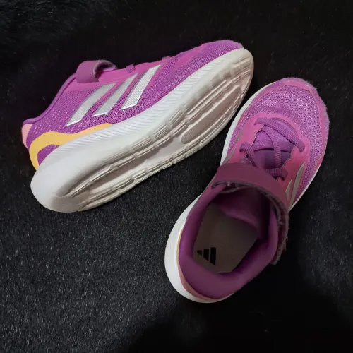 Tenis Adidas infantil