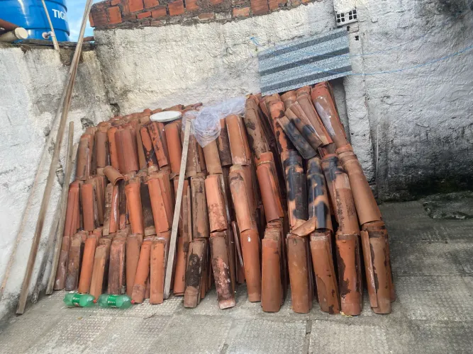 Doa-se Telhas no Benedito bentes 1 