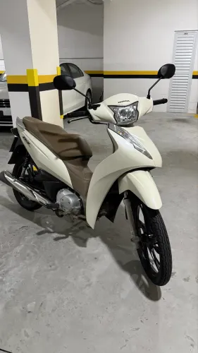 Biz 125 2023 único dono