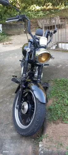Vendo motoca boa e bonita 