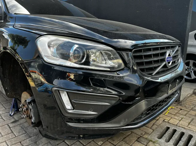 Pára-choque dianteiro volvo xc60 Rdesign 2012 original 