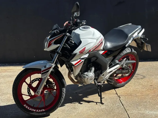CB 250 Twister FlexOne ano 2022