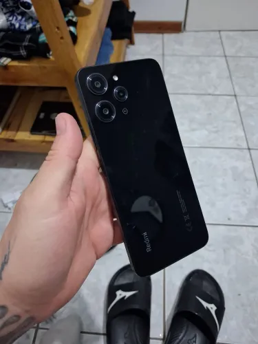 Vendo celular xiaomi redmi 12