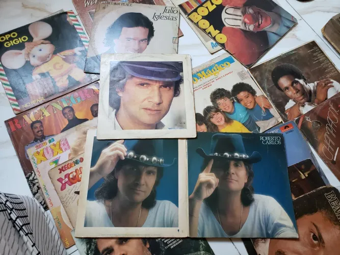 Discos de vinil antigos 15,00 cada