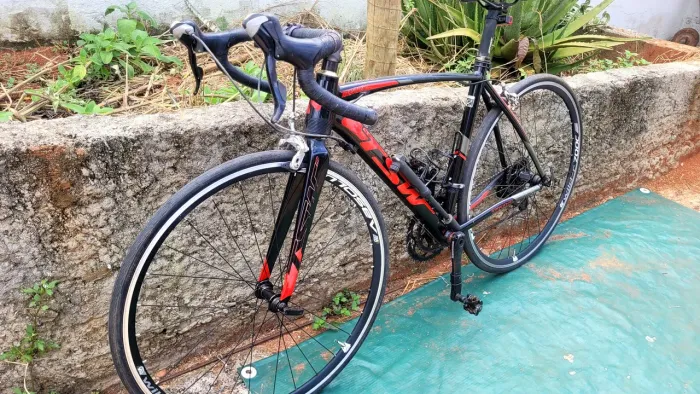 Bicicleta speed tsw tr10