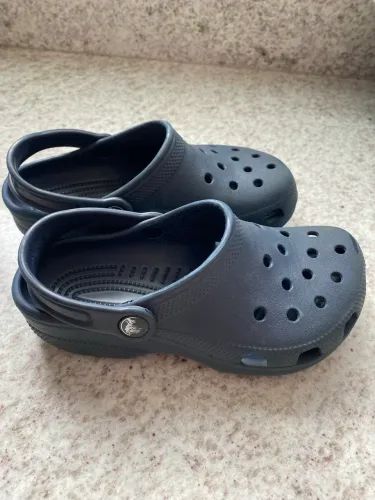 Crocs j1 original tamanho 32 - 33