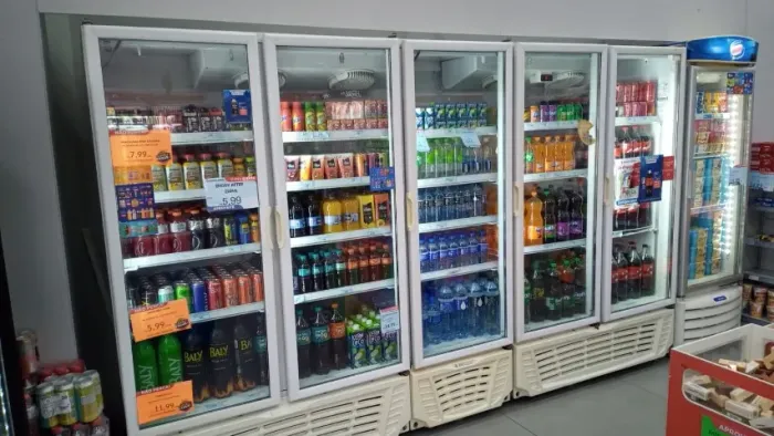 REFRIGERADOR CONVENIÊNCIA GELOPAR 2.400L