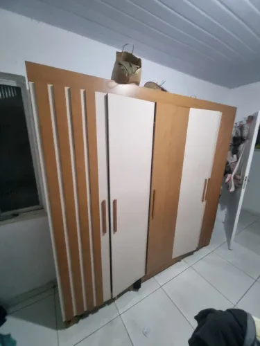 Vendo Guarda Roupa novo