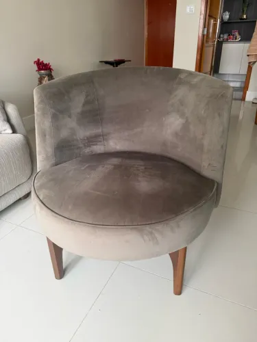 VENDO POLTRONA ARREDONDADA