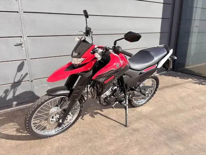 Yamaha XTZ Lander 250 Blueflex 2023 - Único Dono (Apenas 13.000 km)