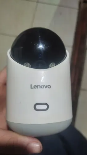 Vendo câmera de segurança pouco tempo de uso