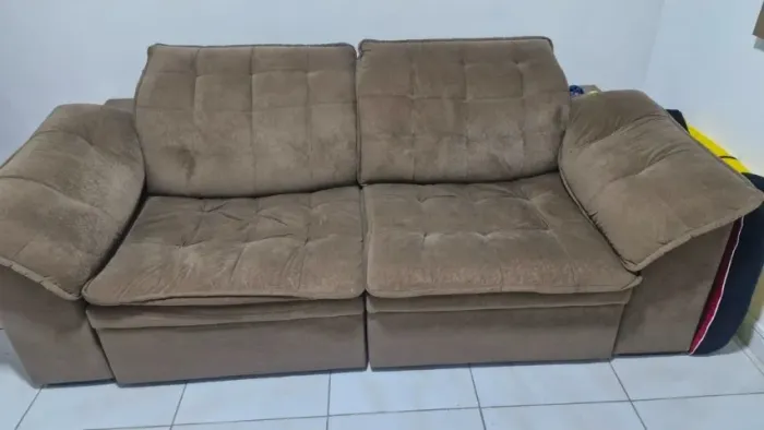 Sofá retrátil e reclinavel 
