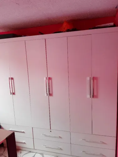 Guarda-roupa branco grande 6 portas 6 gavetas - R$650