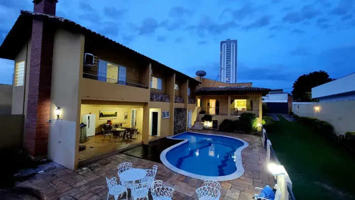 Imóvel Comercial Alto Padrão 1290m² Estacionamento +10 veículos Jardim Cuiabá