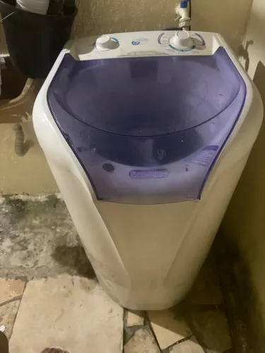 MÁQUINA DE LAVAR ROUPA 