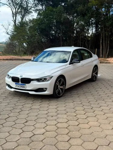 BMW 320I A 2.0 Turbo/activeflex 16V 184cv 4P 2014