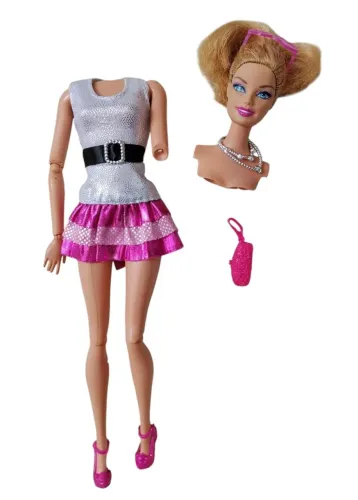 Barbie Fashiosta Troca de Busto