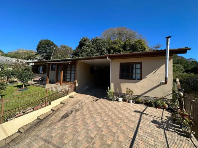 Casa bairro Juriti, Nova Petrópolis.RS REF: 461