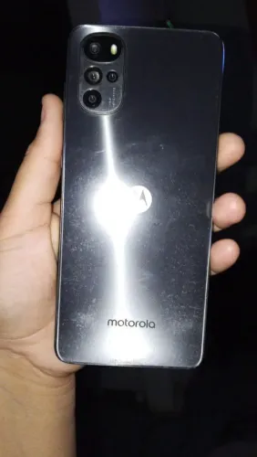 Celular Motorola G22 - Usado e com tela queimada. PREÇO NEGOCIÁVEL
