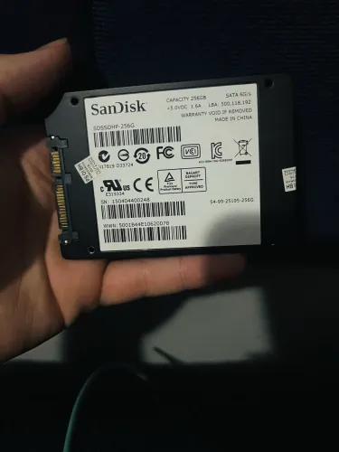 Vendo ssd 256 gb sandisk