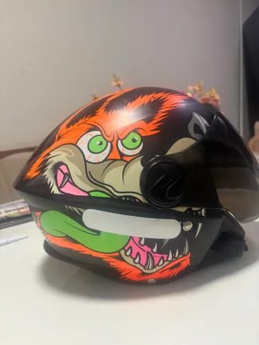 Capacete