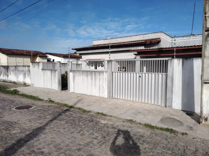 Imóvel para venda possui 145 metros quadrados com 3 quartos em Bela Parnamirim - Parnamiri